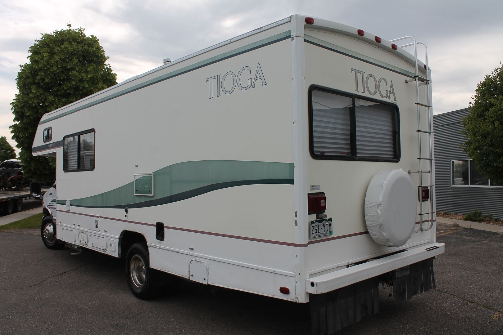 1997 Ford Eseries Fleetwood Tioga Motor home Class C RV ***SOLD